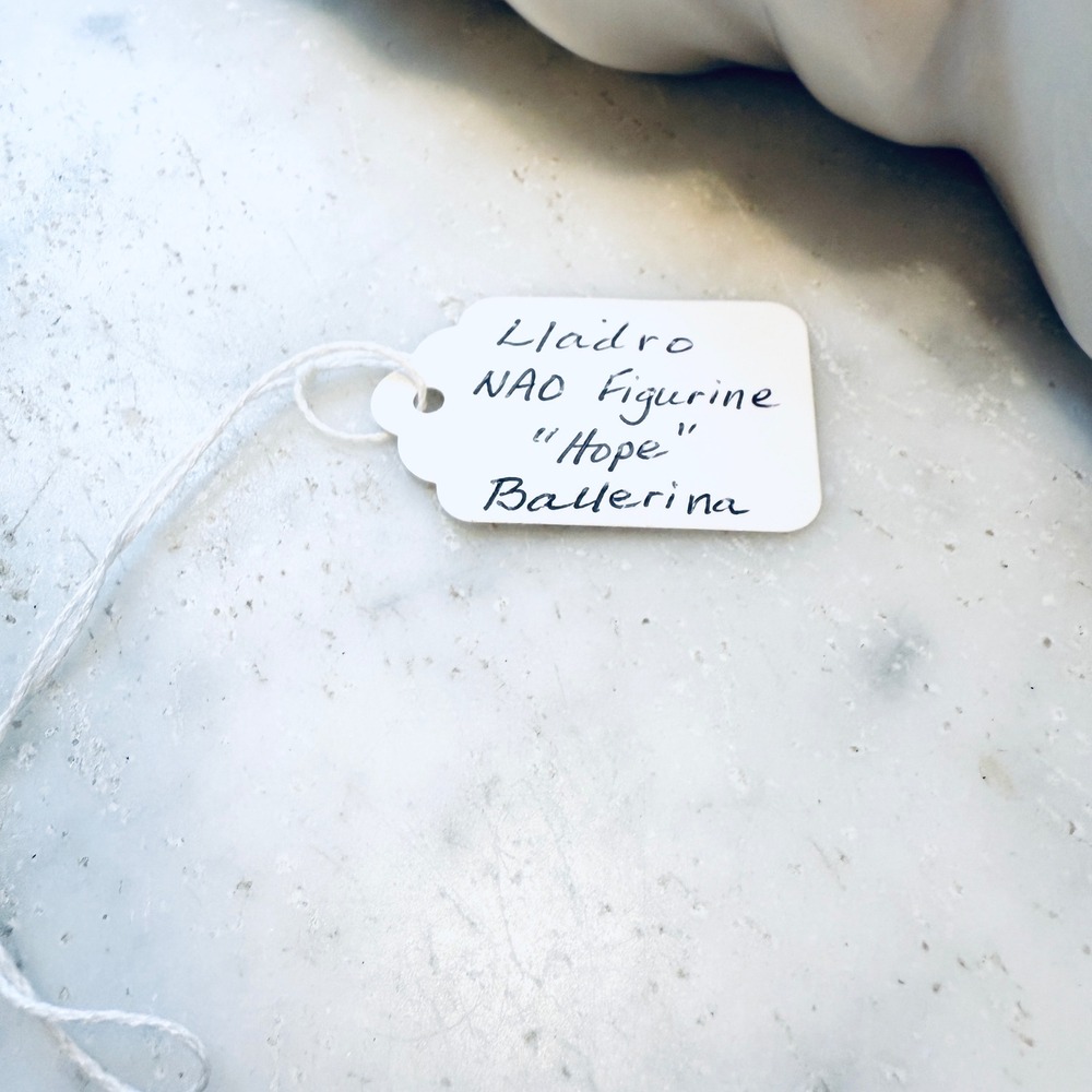 NAO Lladro Ballerina Figurine "Hope" Collectible Home Decor Ceramic #1266 - Picture 3 of 8